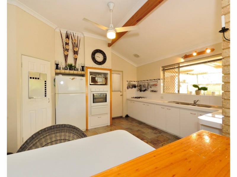 7 Naples Place, Secret Harbour WA 6173