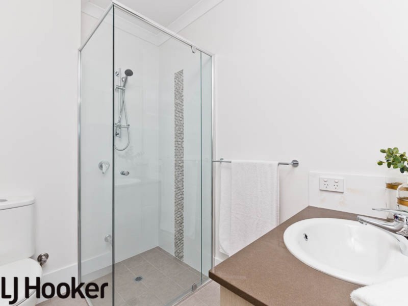 Apartment 1/22 Hampstead Gate, Success WA 6164