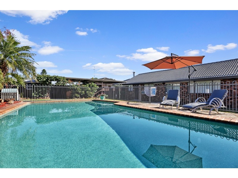 3 Chateau Crescent, St Clair NSW 2759