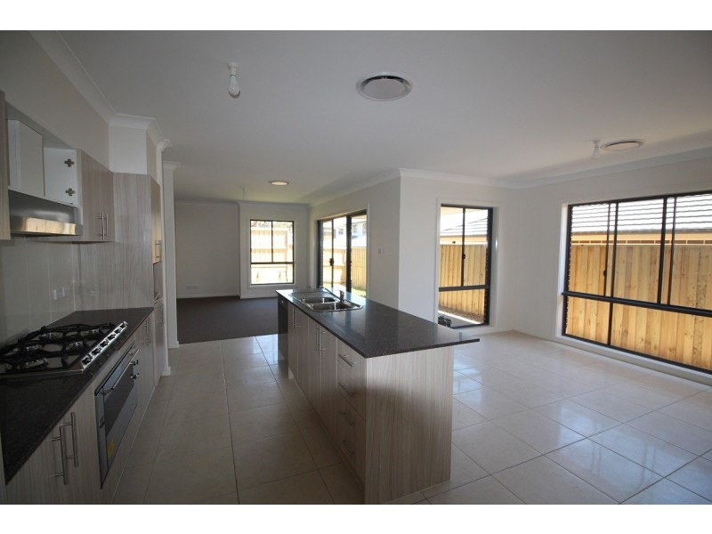 38 Woodburn Street, Colebee NSW 2761