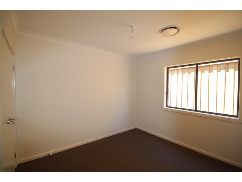 38 Woodburn Street, Colebee NSW 2761