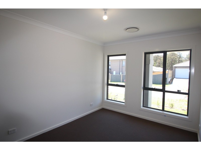 38 Woodburn Street, Colebee NSW 2761