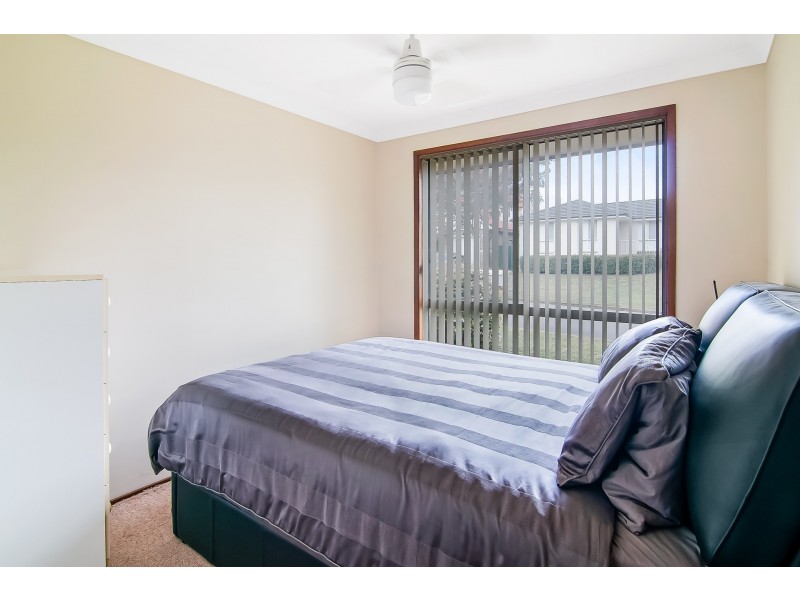 1 Fontana Close, St Clair NSW 2759
