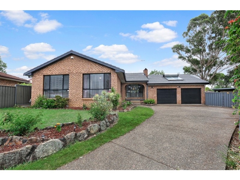 12 Derwent Place, St Clair NSW 2759