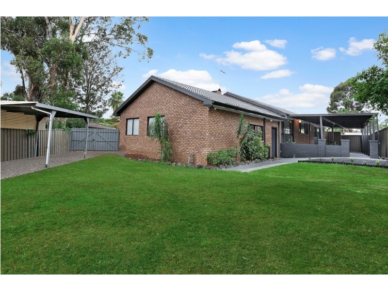 12 Derwent Place, St Clair NSW 2759