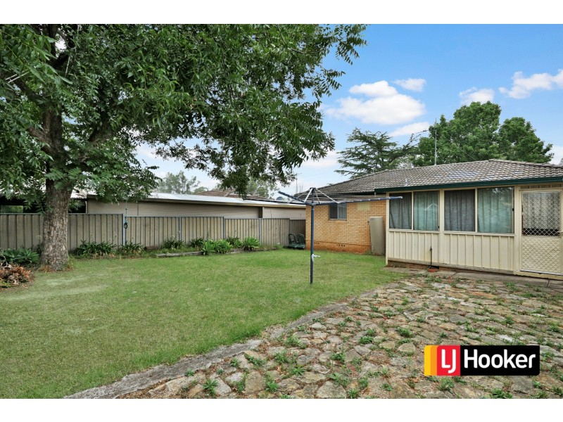 7 Harrow Road, Cambridge Park NSW 2747