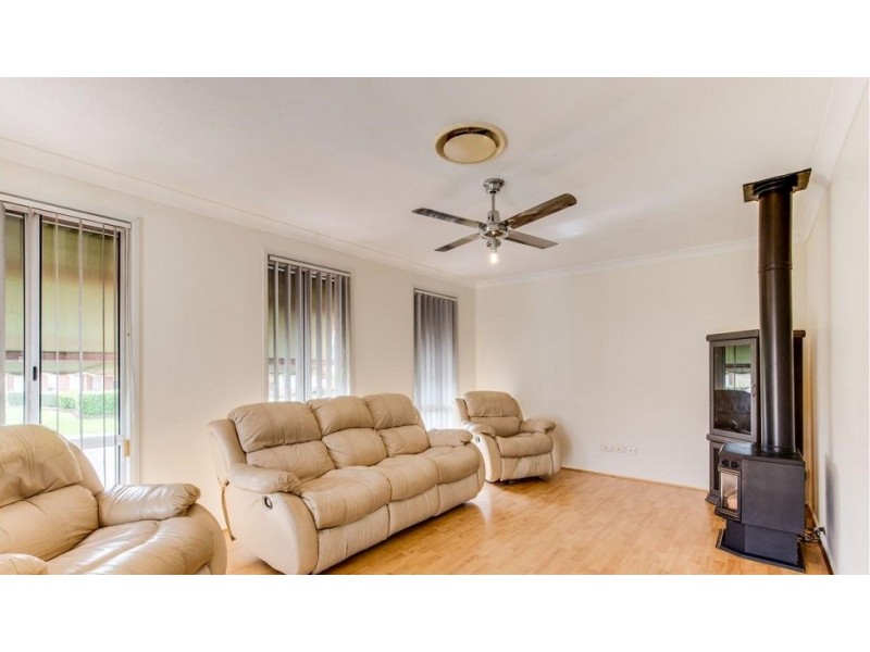 14 Martin Grove, Colyton NSW 2760