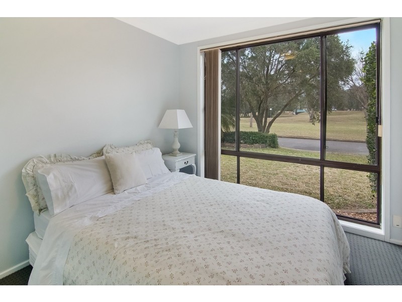 6 Othello Place, St Clair NSW 2759