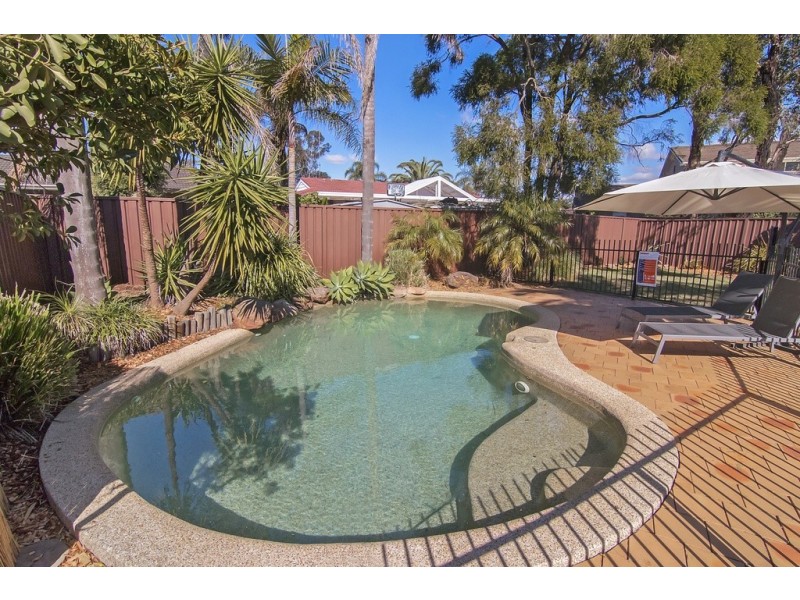 6 Othello Place, St Clair NSW 2759