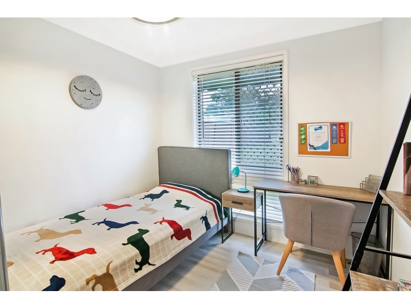 8 Burley Griffin Close, St Clair NSW 2759