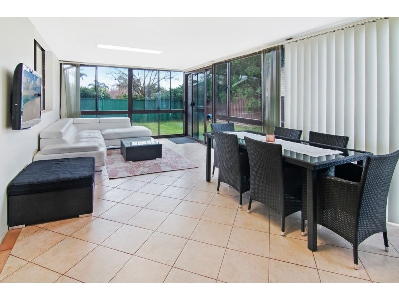 8 Burley Griffin Close, St Clair NSW 2759