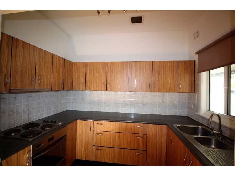 23 Barker Street, Cambridge Park NSW 2747