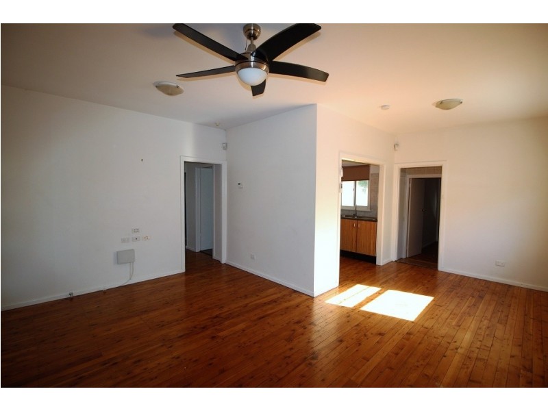 23 Barker Street, Cambridge Park NSW 2747