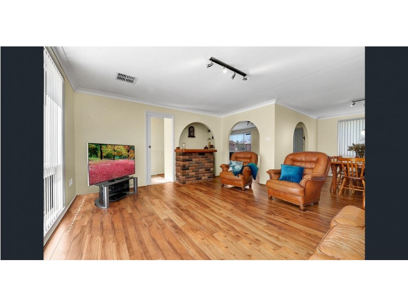 3 Chateau Crescent, St Clair NSW 2759