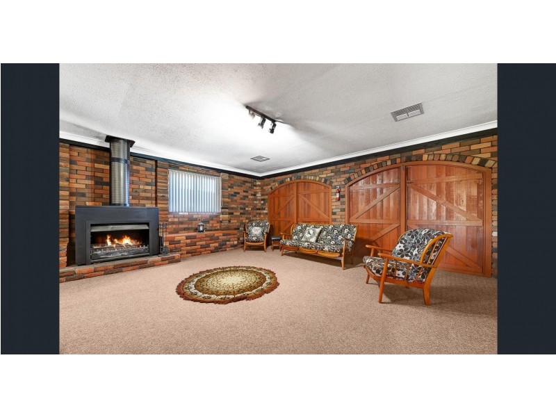 3 Chateau Crescent, St Clair NSW 2759