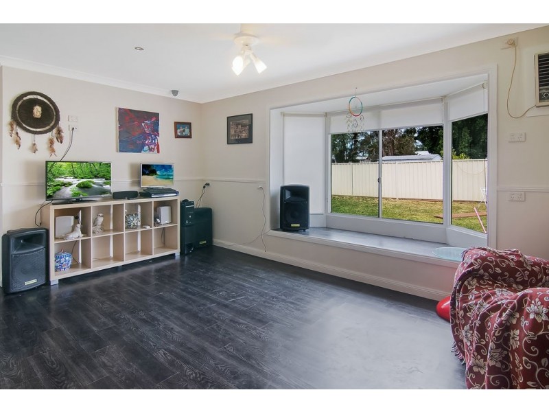 35 Mindanao Avenue, Lethbridge Park NSW 2770