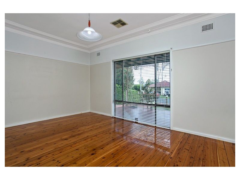 11 Mitchell Street, St Marys NSW 2760