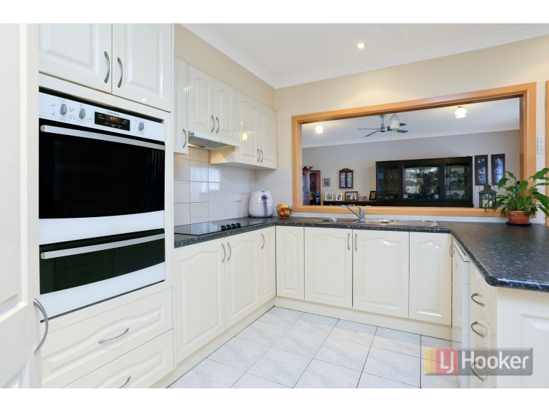 6 Windermere Avenue, Cambridge Park NSW 2747