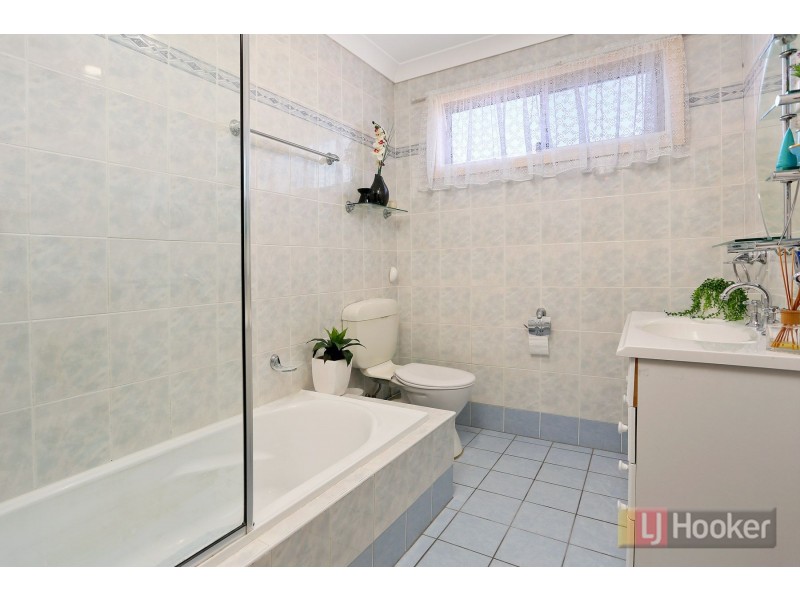 6 Windermere Avenue, Cambridge Park NSW 2747