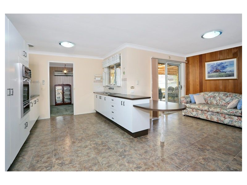 5 Cadell Glen, St Clair NSW 2759