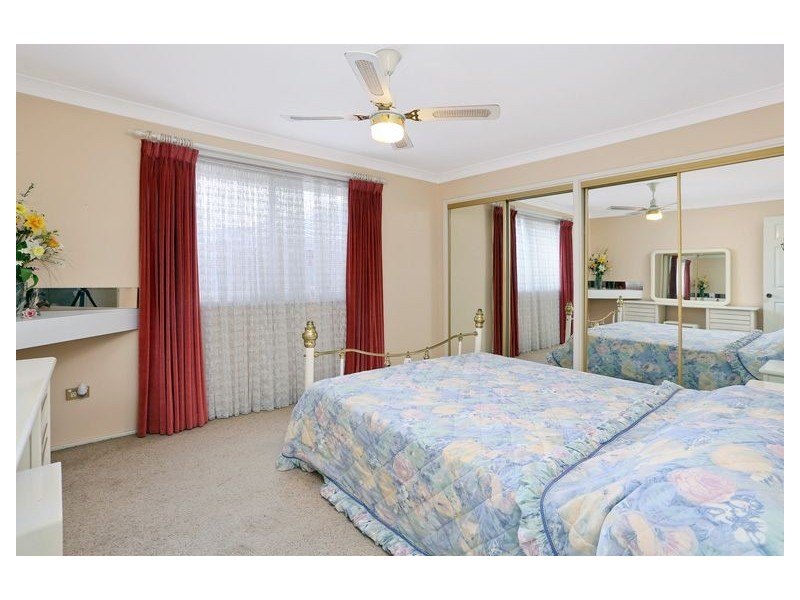 5 Cadell Glen, St Clair NSW 2759