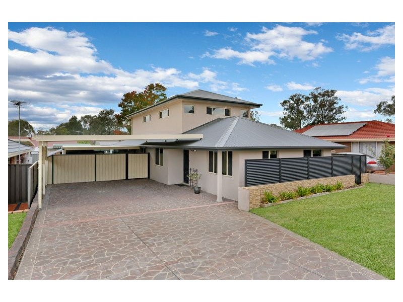 18 Madigan Drive, Werrington County NSW 2747