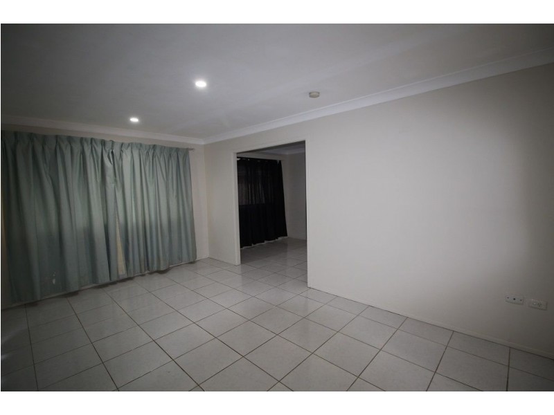 11 Lawton Place, Oakhurst NSW 2761