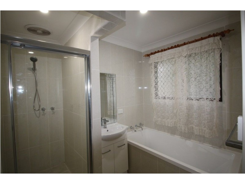 11 Lawton Place, Oakhurst NSW 2761