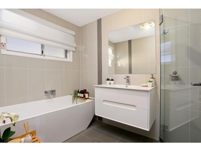 4 Chateau Crescent, St Clair NSW 2759