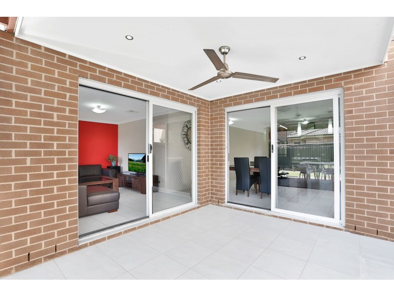 34 Wiseman Circuit, Ropes Crossing NSW 2760