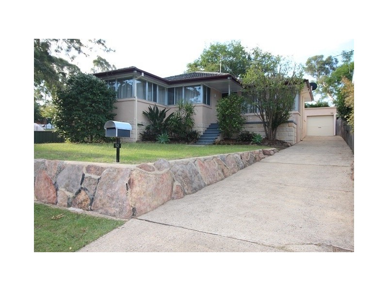 12 Haymet Street, Blaxland NSW 2774