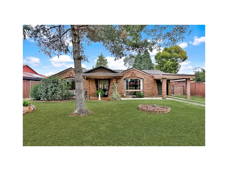 7 Chateau Crescent, St Clair NSW 2759