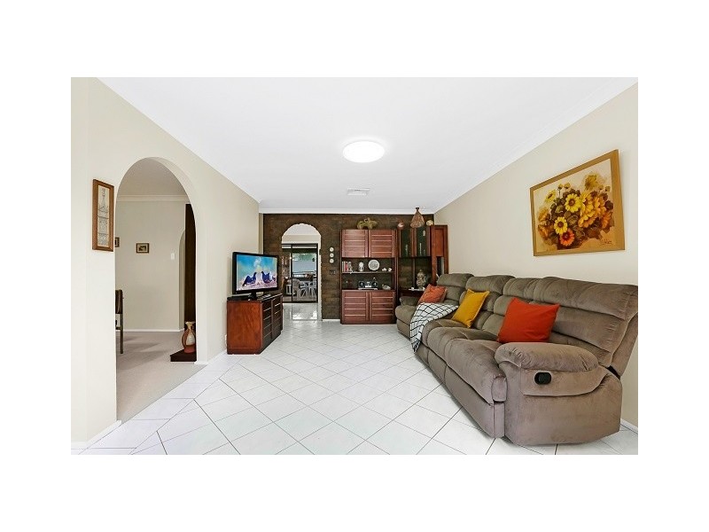 7 Chateau Crescent, St Clair NSW 2759