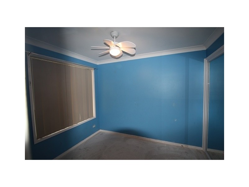 63 Harvey Circuit, St Clair NSW 2759