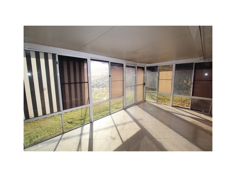 63 Harvey Circuit, St Clair NSW 2759