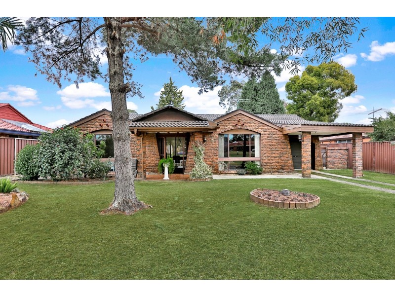 7 Chateau Crescent, St Clair NSW 2759