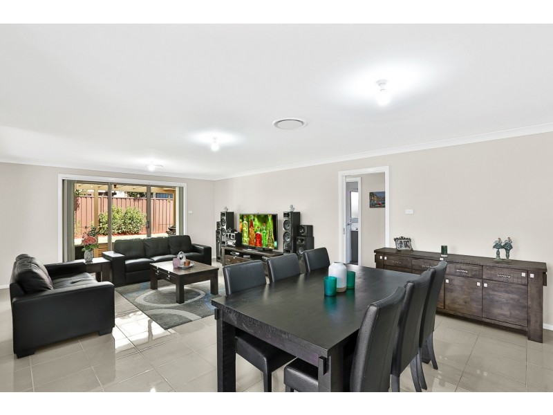 17 Valma Place, Colyton NSW 2760