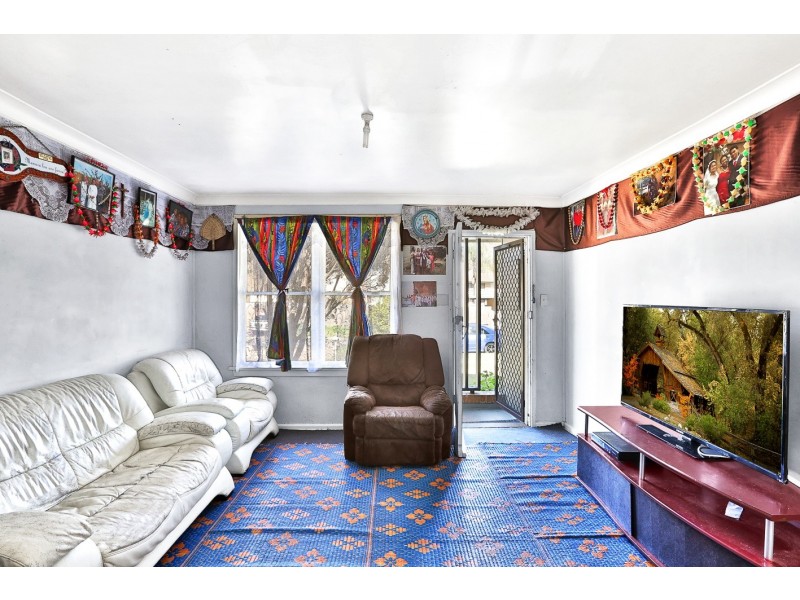 48 Waikanda Crescent, Whalan NSW 2770