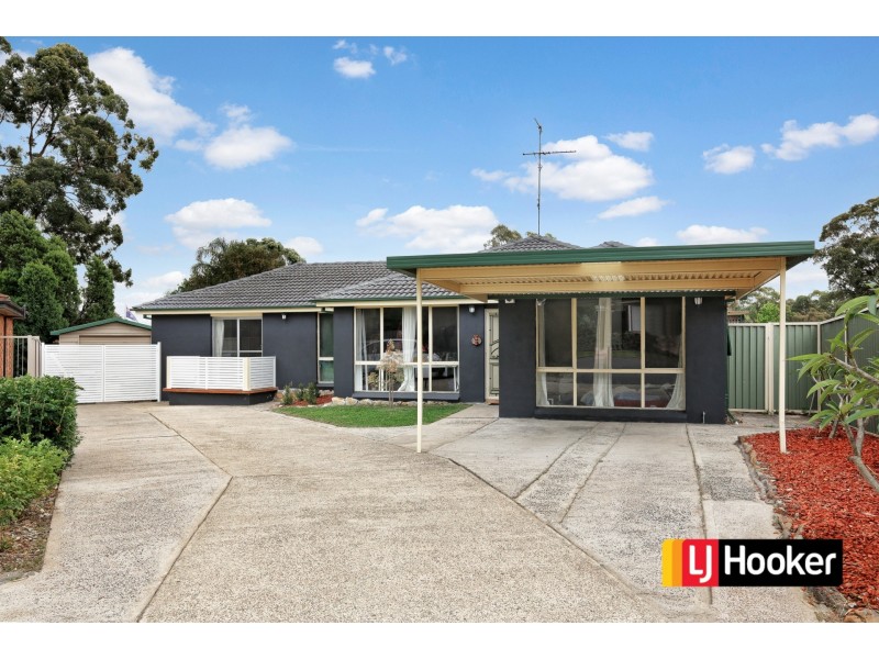 15 Derwent Place, St Clair NSW 2759