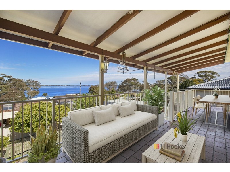 6 West Kahala Avenue, Budgewoi NSW 2262