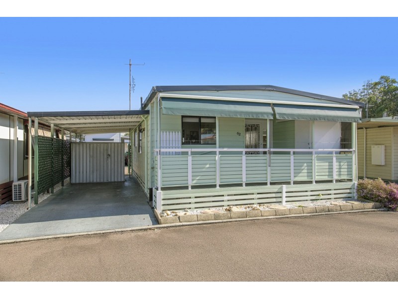 62/2 Mulloway Road, Chain Valley Bay NSW 2259