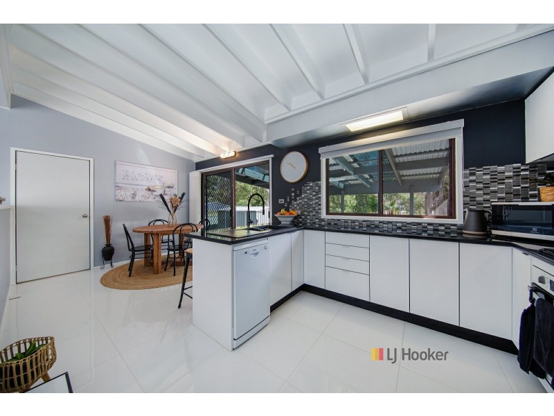 15 Billbabourie Road, Gwandalan NSW 2259