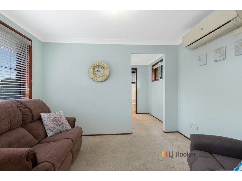 26 Suncrest Parade, Gorokan NSW 2263