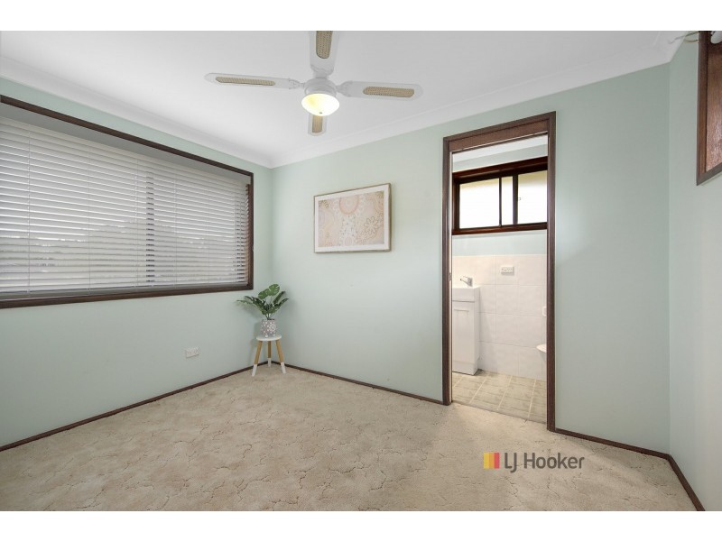 26 Suncrest Parade, Gorokan NSW 2263