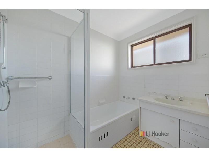 2/42-44 Natuna Avenue, Budgewoi NSW 2262