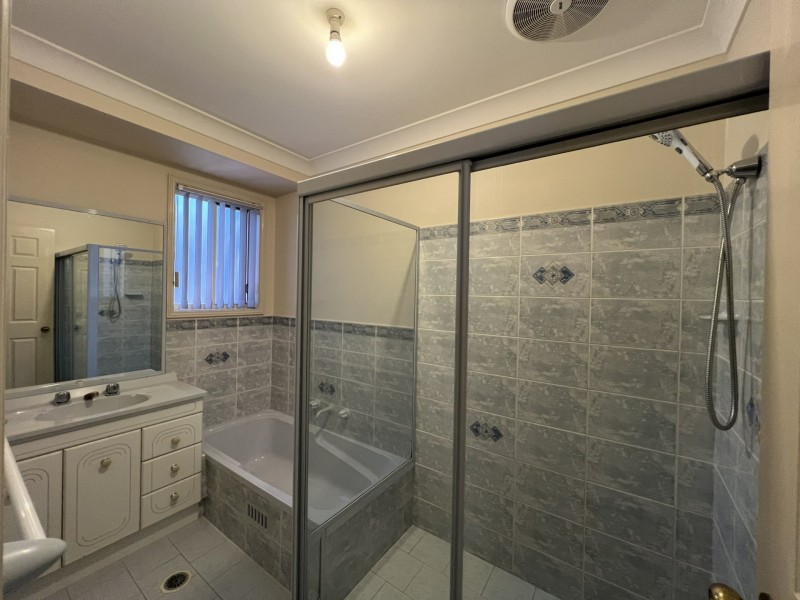 34 Griffith Street, Mannering Park NSW 2259