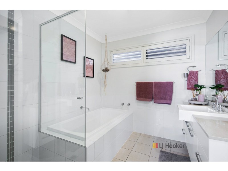 18 Minorca Circuit, Hamlyn Terrace NSW 2259