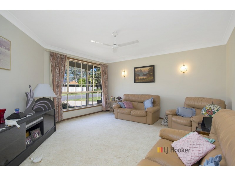 4 Karangal Crescent, Buff Point NSW 2262