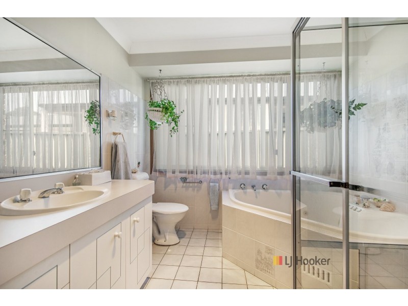 4 Karangal Crescent, Buff Point NSW 2262