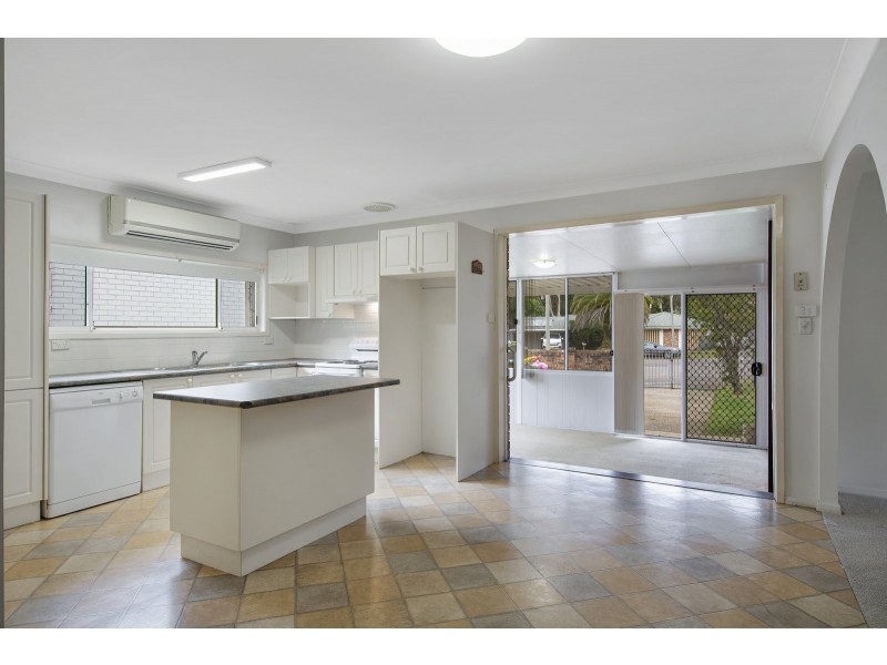 1/5 Kiora Close, Norah Head NSW 2263